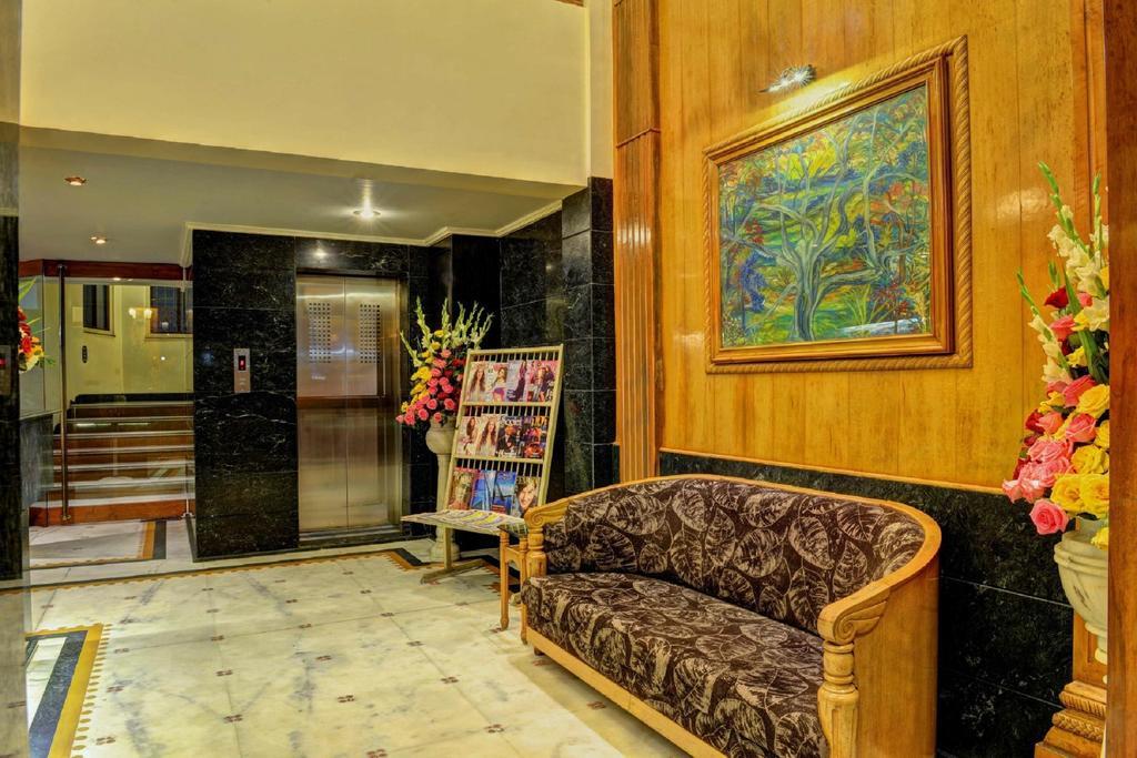 Hotel Pinnacle Ахмедабад Екстер'єр фото